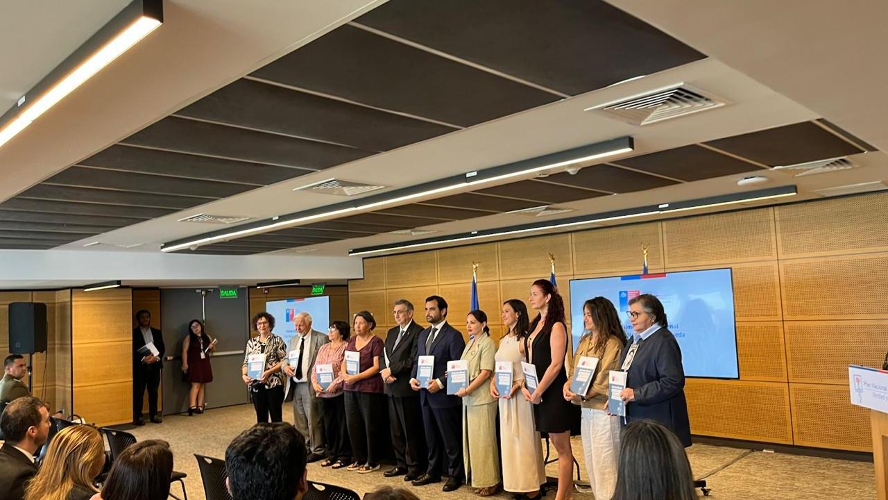 Informe fue presentado en Facultad de Gobierno de la Universidad de Chile 