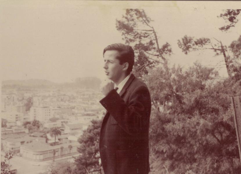 Miguel Enriquez en cerro de Talcahuano. Miguel Enriquez en cerro de Talcahuano.