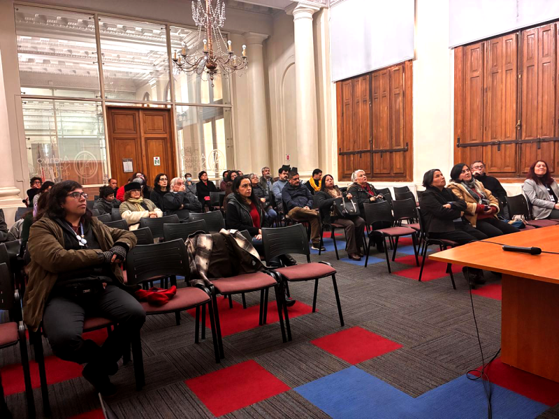 Asistentes al lanzamiento de publicaciones